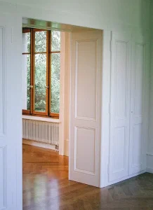 Image d'une porte blanche